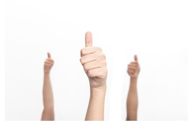 1744251822828385.jpg 正面的用戶評價.jpg